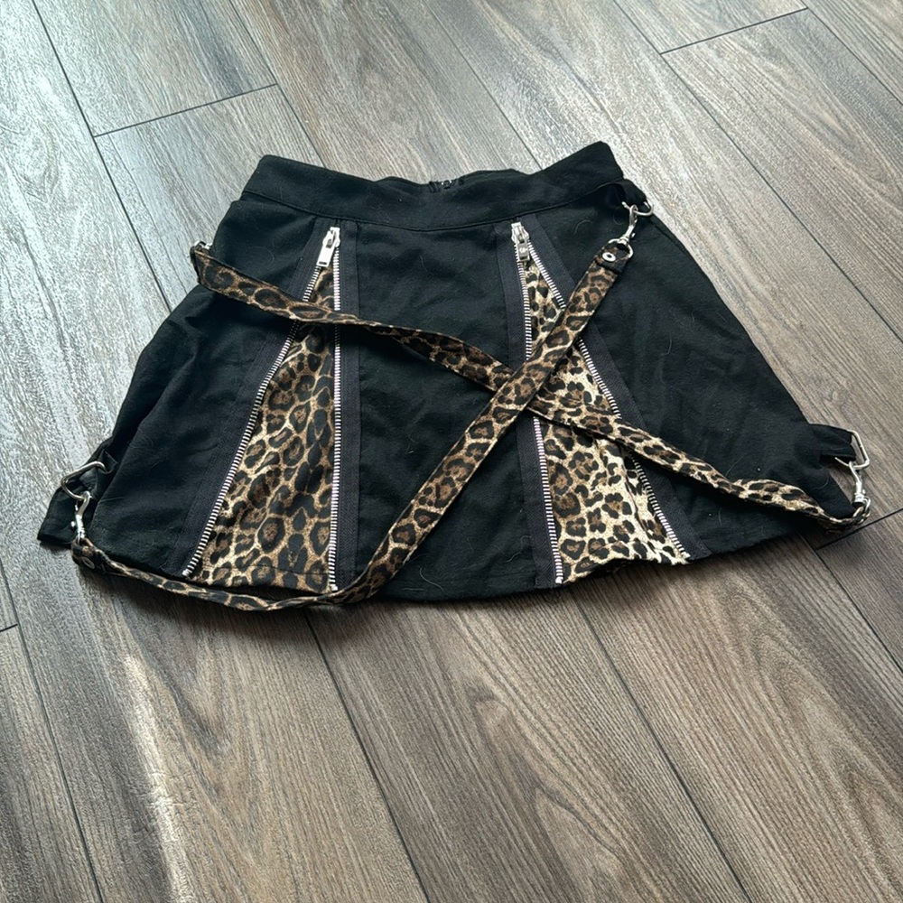 Leopard 🐆 Print Skirt